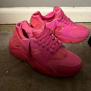 Hot pink hurraches (Nike sneaker’s) kids